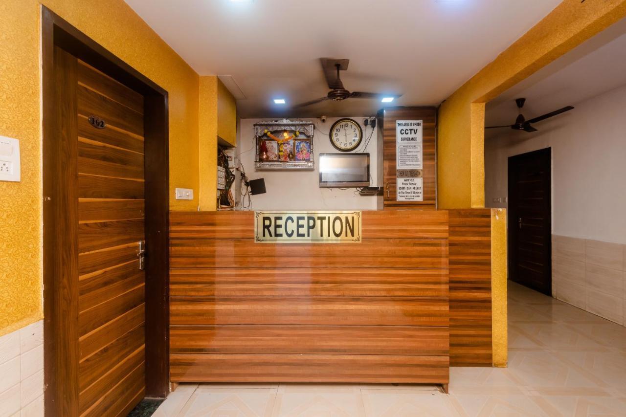 OYO 37530 Selfie Dhaba Sasupāda Exterior foto